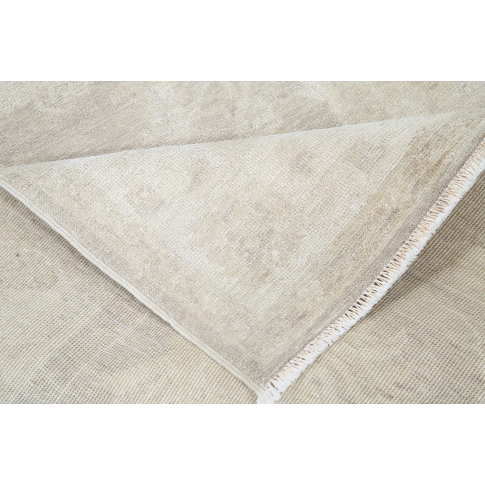 Traditional Hand Knotted Accent Rug | Beige Area Rug for Bedroom, Kitchen and Entryway Decor | 100% Wool