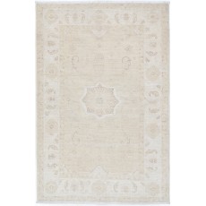 Traditional Hand Knotted Beige Turkish Accent Rug | New Condition | 100% Wool