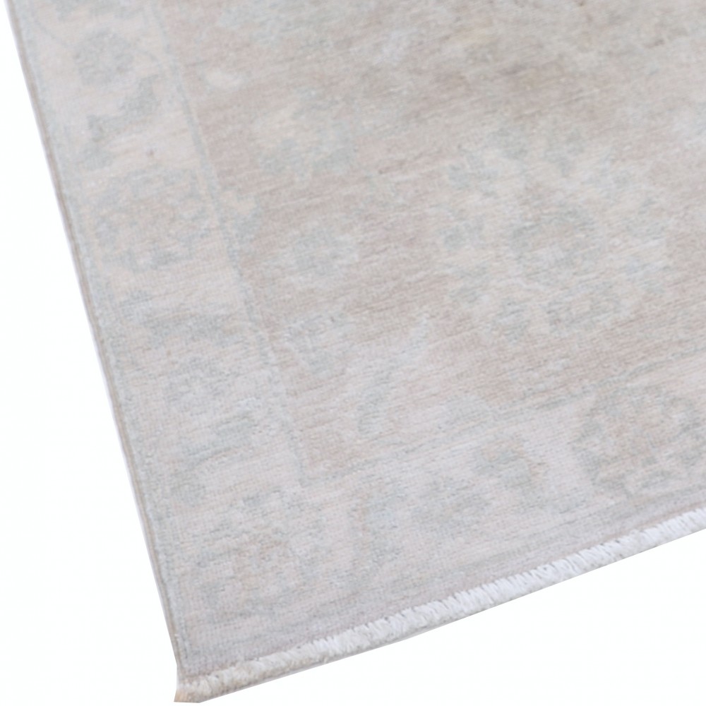 Handknotted Turkish Accent Rug for Entryway | Traditional Bedside Rug | 100% Wool | High Quality Sustainable Home Decor Handknotted Turkish Accent Rug for Entryway | Traditional Bedside Rug | 100% Wool | High Quality Sustainable Home Decor