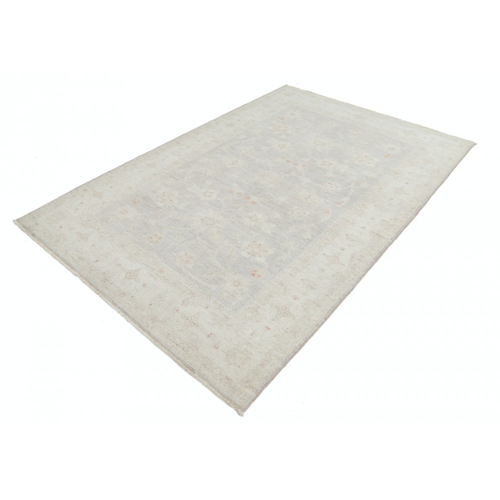 100% Wool Hand Knotted Floral Area Rug for Living Room, Dining Room and Bedroom Decor 100% Wool Hand Knotted Floral Area Rug for Living Room, Dining Room and Bedroom Decor