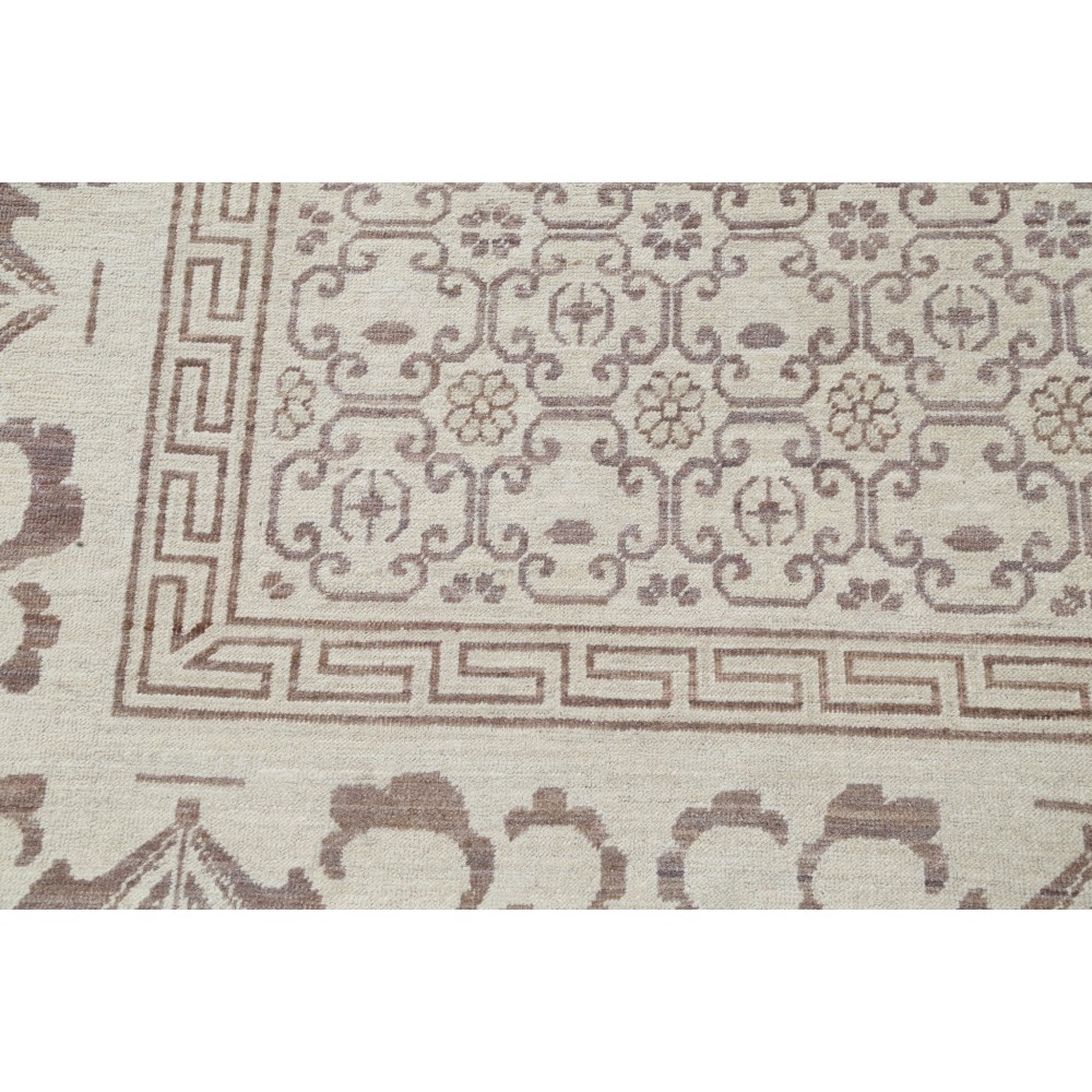 Hand Knotted Beige Wool Large Area Rug for Living Room | Damask Design Carpet for Bedroom and Dining Room Hand Knotted Beige Wool Large Area Rug for Living Room | Damask Design Carpet for Bedroom and Dining Room