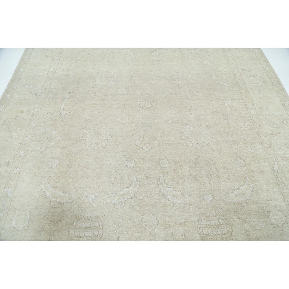 Hand Knotted Beige Wool Large Area Rug | Traditional Floral Carpet Hand Knotted Beige Wool Large Area Rug | Traditional Floral Carpet