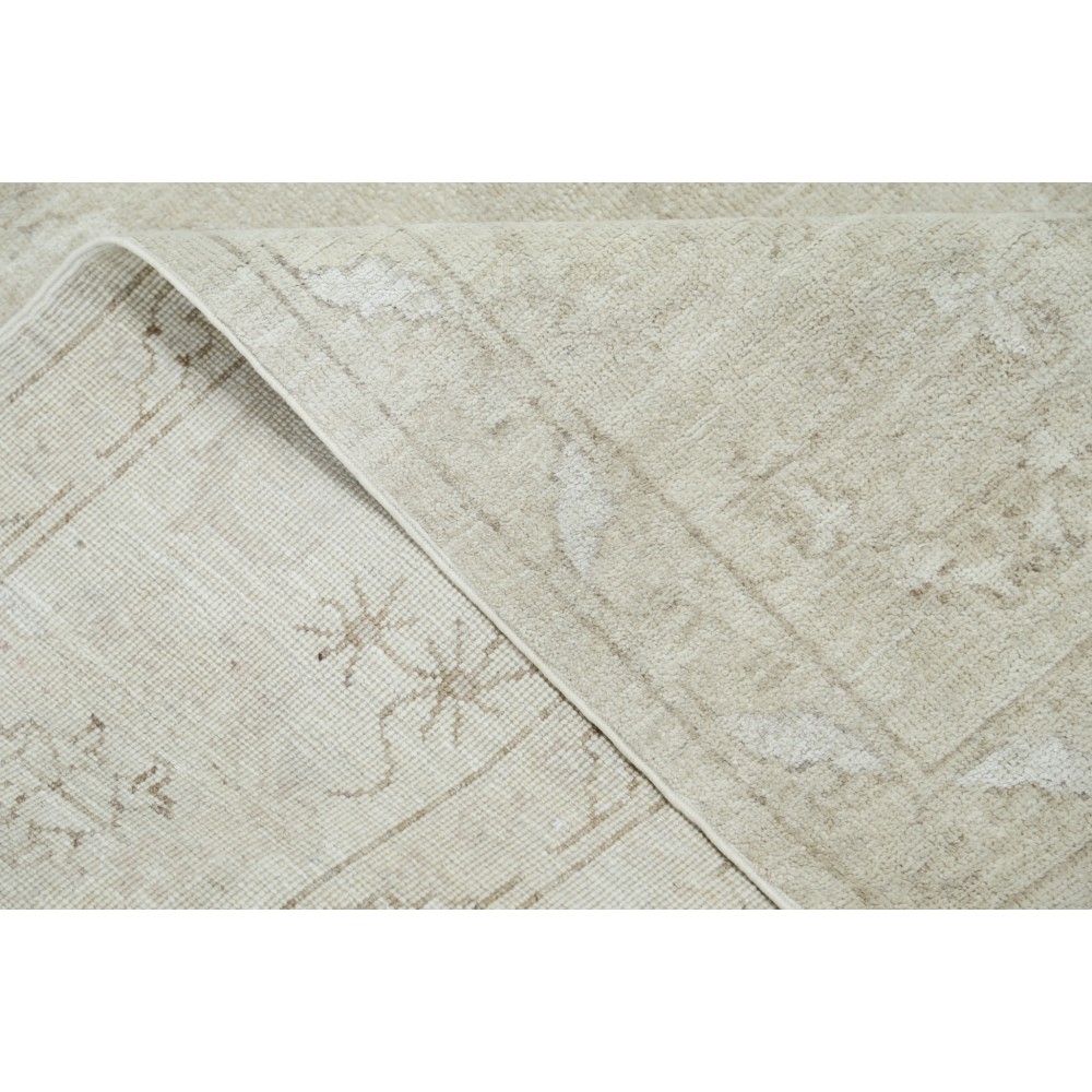 Hand Knotted Beige Wool Large Area Rug | Traditional Floral Carpet Hand Knotted Beige Wool Large Area Rug | Traditional Floral Carpet