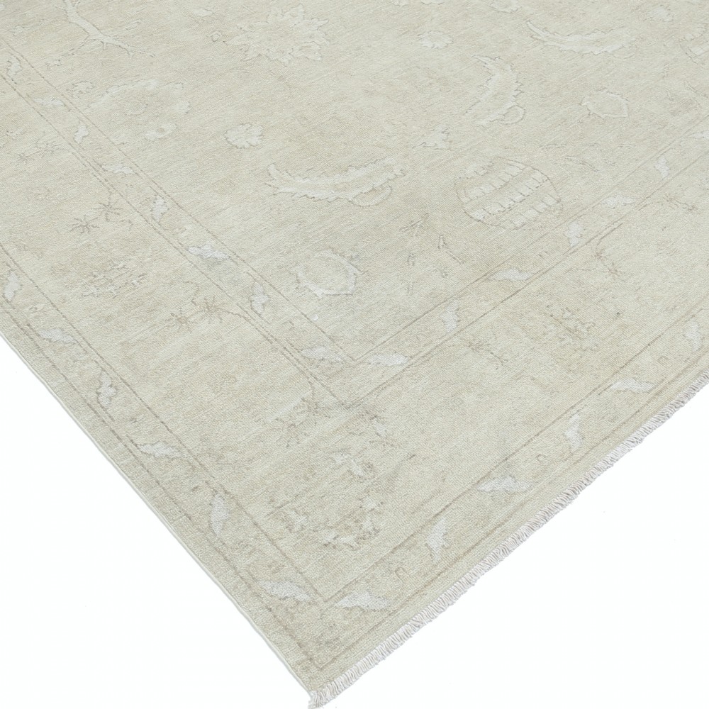 Hand Knotted Beige Wool Large Area Rug | Traditional Floral Carpet Hand Knotted Beige Wool Large Area Rug | Traditional Floral Carpet
