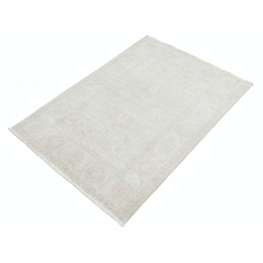 Traditional Hand Knotted Turkish Accent Rug | Beige Entryway and Bedroom Rug | 100% Wool Traditional Hand Knotted Turkish Accent Rug | Beige Entryway and Bedroom Rug | 100% Wool
