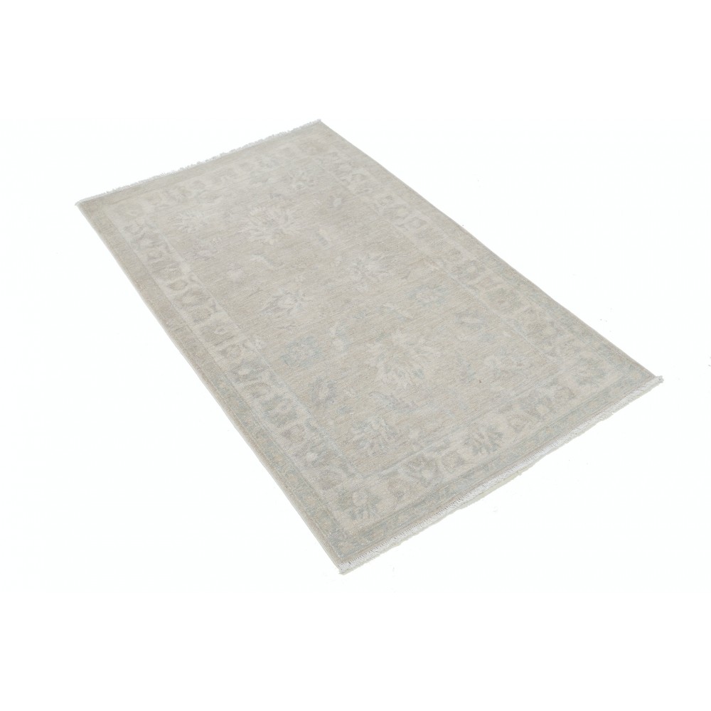Traditional Hand Knotted Accent Rug | Floral Wool Area Rug in Soft Tones