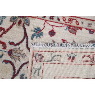 Ivory Oushak Style Turkish Small Area Rug. Wool Accent Rug with Traditional Floral Motif for Entryway & Bedroom Ivory Oushak Style Turkish Small Area Rug. Wool Accent Rug with Traditional Floral Motif for Entryway & Bedroom