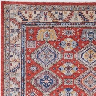 Traditional Red & Ivory Tribal Area Rug. Large 100% Wool Carpet for Living Room, Bedroom & Dining Room Traditional Red & Ivory Tribal Area Rug. Large 100% Wool Carpet for Living Room, Bedroom & Dining Room