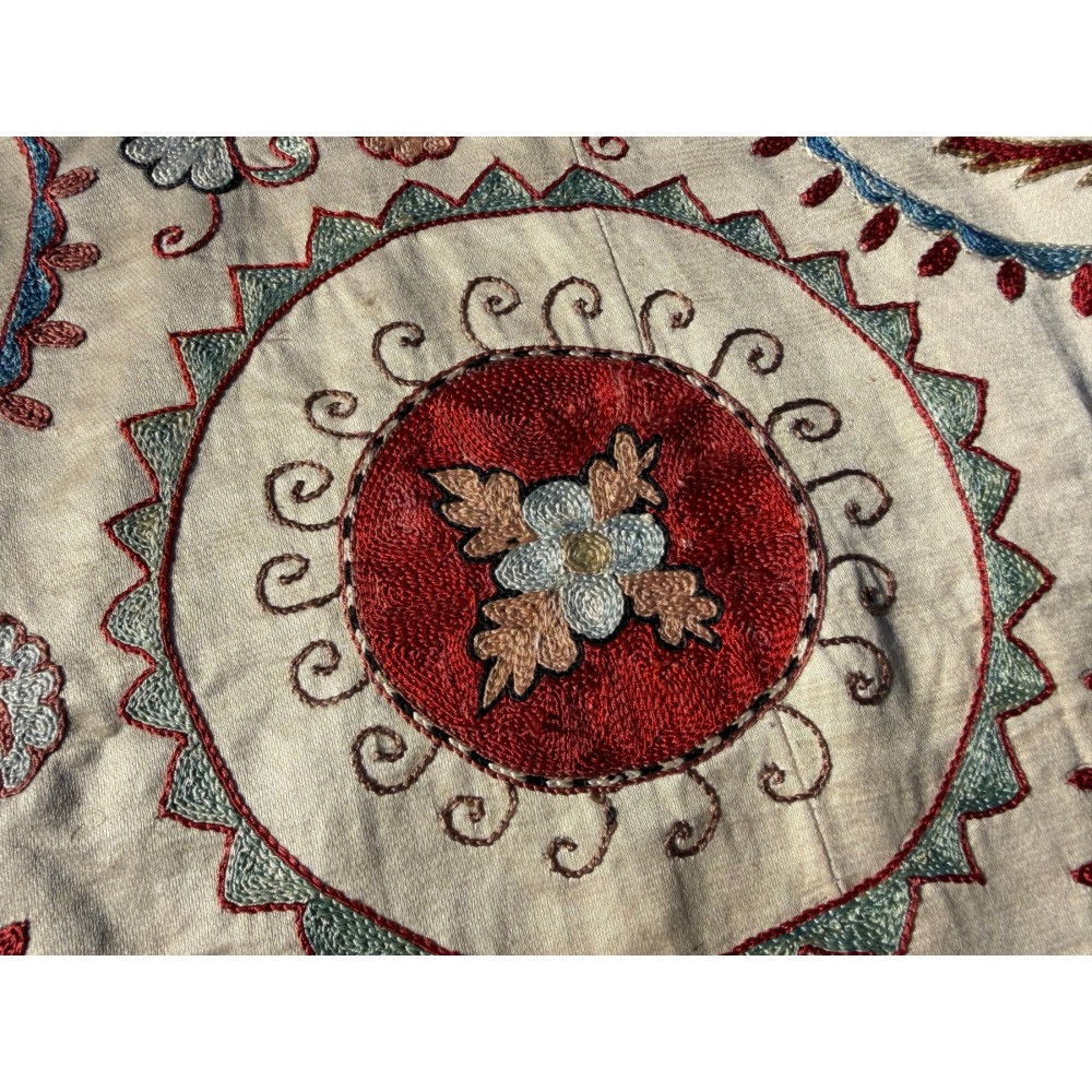 Silk Embroidery Bedspread, Traditional Wall Hanging, Decorative Table Cover, Handmade Throw, Sofa Throw Silk Embroidery Bedspread, Traditional Wall Hanging, Decorative Table Cover, Handmade Throw, Sofa Throw