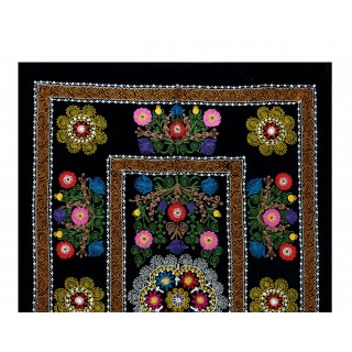 Vintage Silk Hand Embroidery Bed Cover. Traditional Suzani Textile Wall Hanging Vintage Silk Hand Embroidery Bed Cover. Traditional Suzani Textile Wall Hanging