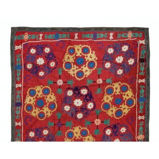 Vintage Silk Hand Embroidery Bed Cover. Authentic Suzani Wall Hanging From Central Asia Vintage Silk Hand Embroidery Bed Cover. Authentic Suzani Wall Hanging From Central Asia