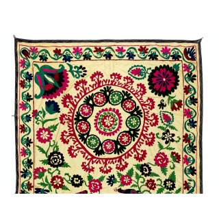 Vintage Silk Hand Embroidery Bed Cover. Central Asian Suzani Wall Hanging Vintage Silk Hand Embroidery Bed Cover. Central Asian Suzani Wall Hanging