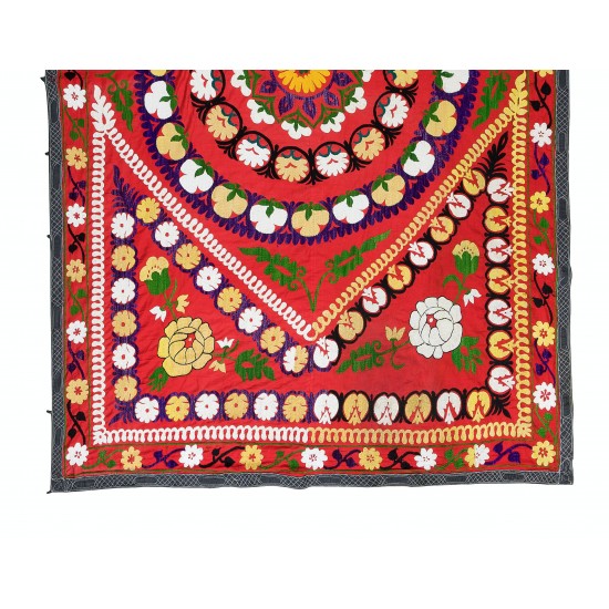Suzani Embroidery Wall Hanging in Red, Uzbek Silk and Cotton Bed Cover, Vintage Table Cover, Rustic Wall Decor