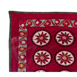 Vintage Silk Hand Embroidery Bed Cover. Central Asian Suzani Wall Hanging Vintage Silk Hand Embroidery Bed Cover. Central Asian Suzani Wall Hanging