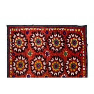 Vintage Traditional Silk Embroidery Bed Cover. Asian Suzani Wall Hanging Vintage Traditional Silk Embroidery Bed Cover. Asian Suzani Wall Hanging