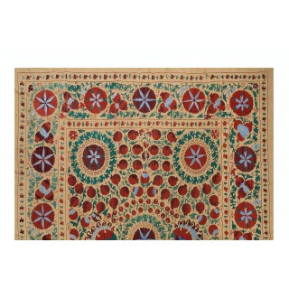 Vintage Silk Hand Embroidery Bed Cover. Central Asian Suzani Wall Hanging Vintage Silk Hand Embroidery Bed Cover. Central Asian Suzani Wall Hanging