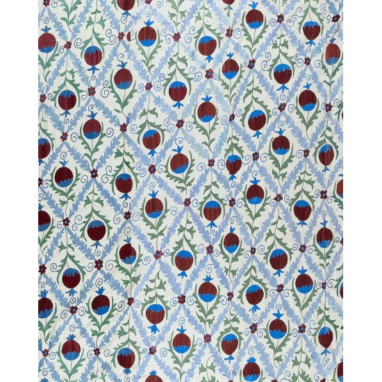Decorative Silk Hand Embroidery Suzani Wall Hanging, Bedspread Decorative Silk Hand Embroidery Suzani Wall Hanging, Bedspread