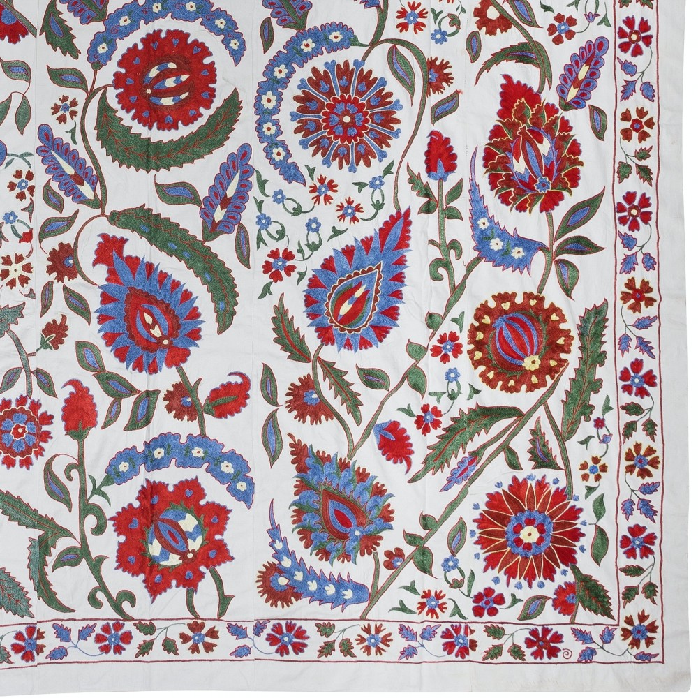 Silk Embroidery Wall Hanging, Croched Bedspread, Boho Wall Decor, Suzani Tablecloth