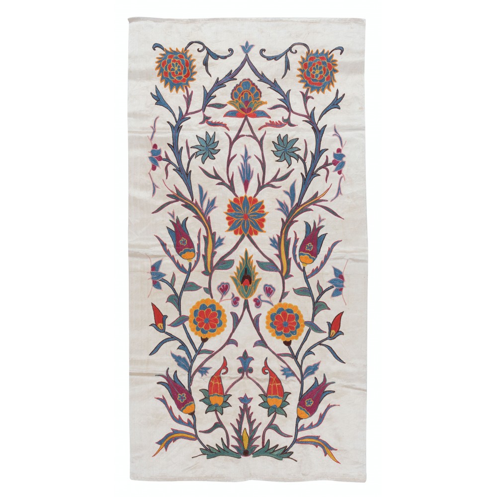 Contemporary 100% Silk Wall Hanging with Floral Design, Embroidered Uzbek Tapestry, Uzbek Wall Decor, Suzani Throw
