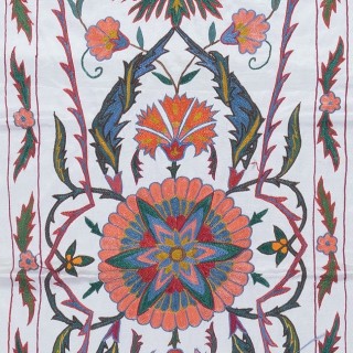 100% Silk Table Runner. Hand Embroidered Wall Hanging. Uzbek Tapestry 100% Silk Table Runner. Hand Embroidered Wall Hanging. Uzbek Tapestry