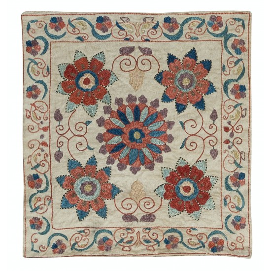 Hand-Made 100% Silk Suzani Cushion Cover, Embroidered Lace Pillow, Uzbek Throw Pillow Hand-Made 100% Silk Suzani Cushion Cover, Embroidered Lace Pillow, Uzbek Throw Pillow