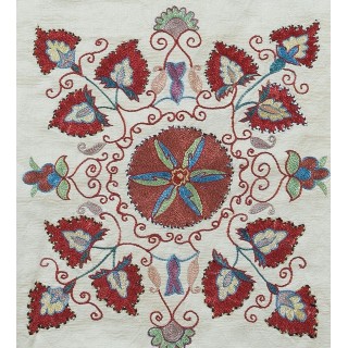 Central Asian Suzani Textile Throw Pillow. 100% Silk Cushion Cover. Hand Embroidery Pillowcase Central Asian Suzani Textile Throw Pillow. 100% Silk Cushion Cover. Hand Embroidery Pillowcase