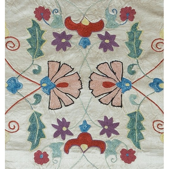 Decorative Handmade 100% Silk Suzani Cushion Cover, Embroidered Uzbek Lace Pillow Decorative Handmade 100% Silk Suzani Cushion Cover, Embroidered Uzbek Lace Pillow