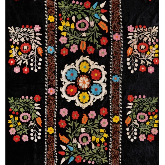 Vintage Silk Embroidered Suzani Bed Cover from Uzbekistan