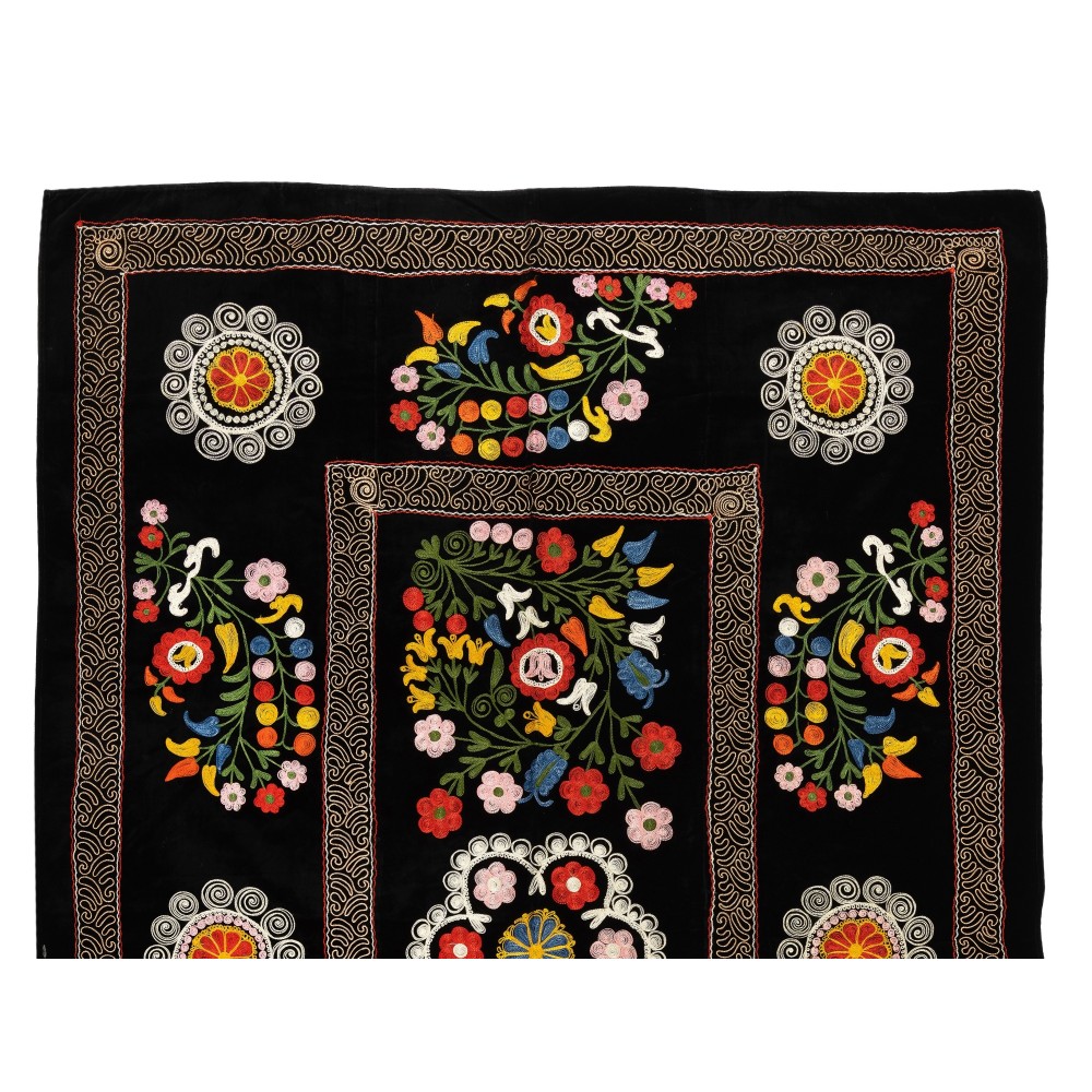 Vintage Silk Embroidered Suzani Bed Cover from Uzbekistan