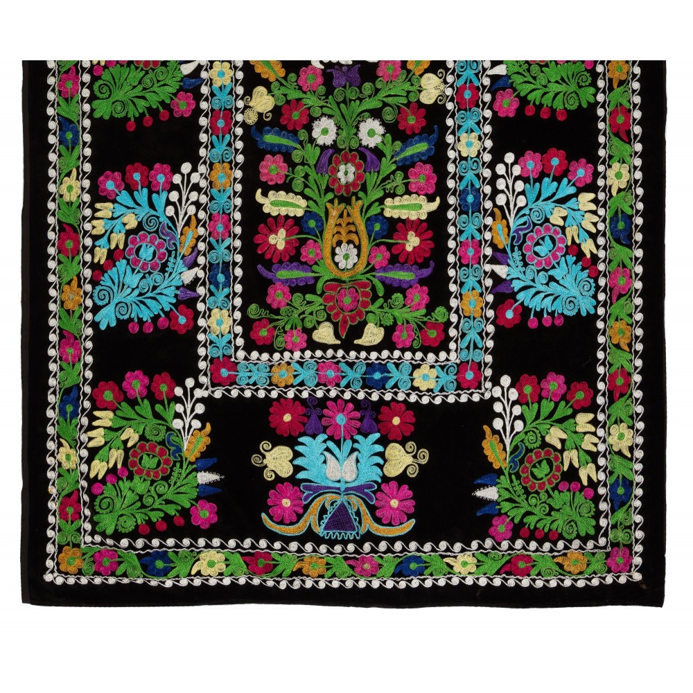 Vintage Silk Embroidered Suzani Bed Cover from Uzbekistan