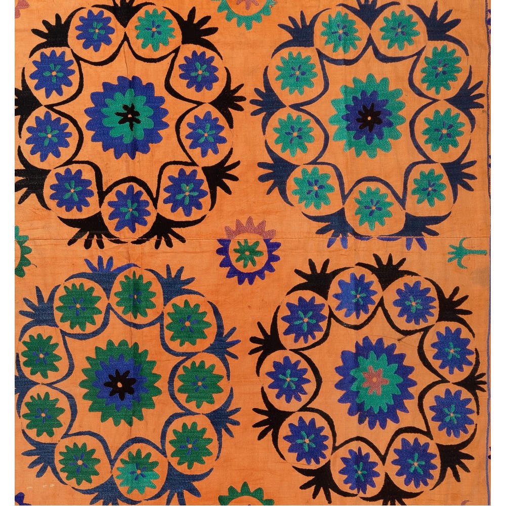 Vintage Floral Patterned Silk Embroidered Suzani Bed Cover from Uzbekistan