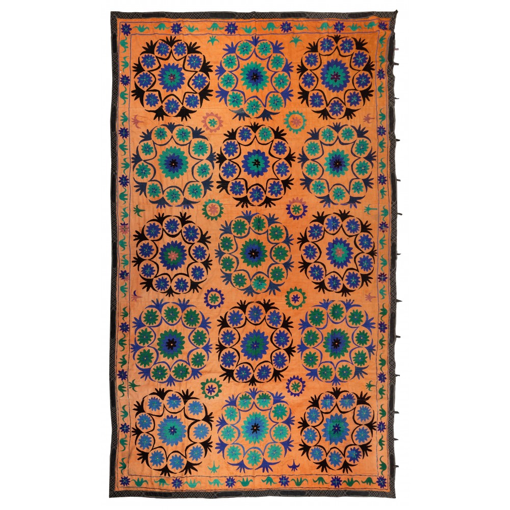 Vintage Floral Patterned Silk Embroidered Suzani Bed Cover from Uzbekistan