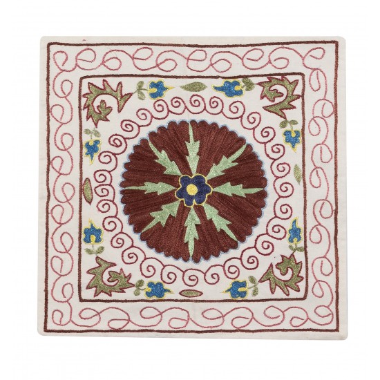 Decorative Silk Embroidered Suzani Cushion Cover from Uzbekistan Decorative Silk Embroidered Suzani Cushion Cover from Uzbekistan