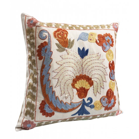 Decorative Silk Embroidered Suzani Cushion Cover from Uzbekistan Decorative Silk Embroidered Suzani Cushion Cover from Uzbekistan