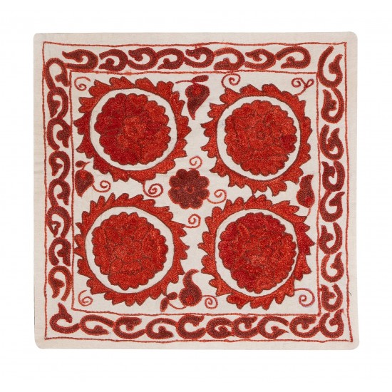 Decorative Silk Embroidered Suzani Cushion Cover from Uzbekistan Decorative Silk Embroidered Suzani Cushion Cover from Uzbekistan