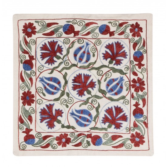 Decorative Silk Embroidered Suzani Cushion Cover from Uzbekistan Decorative Silk Embroidered Suzani Cushion Cover from Uzbekistan