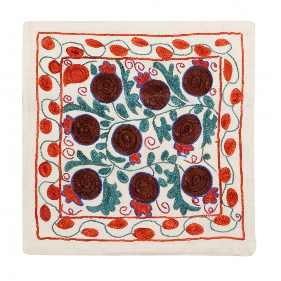 Decorative Silk Embroidered Suzani Cushion Cover from Uzbekistan Decorative Silk Embroidered Suzani Cushion Cover from Uzbekistan
