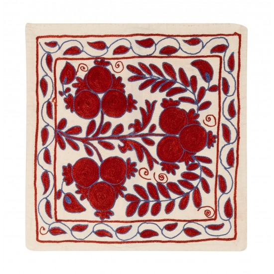 Decorative Silk Embroidered Suzani Cushion Cover from Uzbekistan Decorative Silk Embroidered Suzani Cushion Cover from Uzbekistan