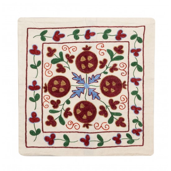 Decorative Silk Embroidered Suzani Cushion Cover from Uzbekistan Decorative Silk Embroidered Suzani Cushion Cover from Uzbekistan