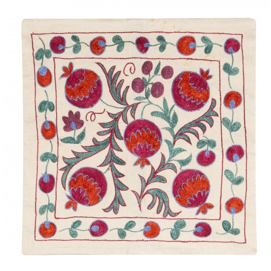 Decorative Silk Embroidered Suzani Cushion Cover from Uzbekistan Decorative Silk Embroidered Suzani Cushion Cover from Uzbekistan