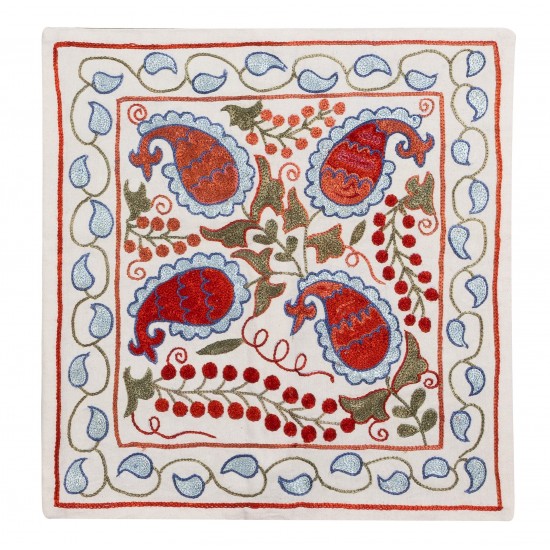 Decorative Silk Embroidered Suzani Cushion Cover from Uzbekistan Decorative Silk Embroidered Suzani Cushion Cover from Uzbekistan