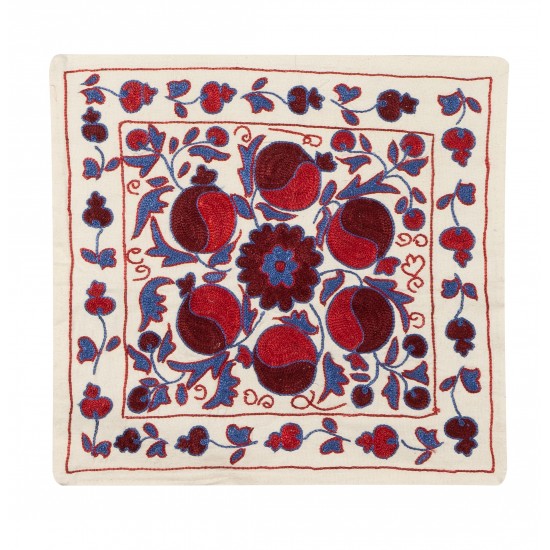 Decorative Silk Embroidered Suzani Cushion Cover from Uzbekistan Decorative Silk Embroidered Suzani Cushion Cover from Uzbekistan