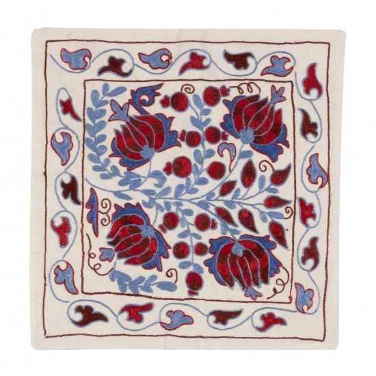 Decorative Silk Embroidered Suzani Cushion Cover from Uzbekistan Decorative Silk Embroidered Suzani Cushion Cover from Uzbekistan