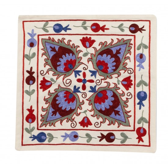 Decorative Silk Embroidered Suzani Cushion Cover from Uzbekistan Decorative Silk Embroidered Suzani Cushion Cover from Uzbekistan