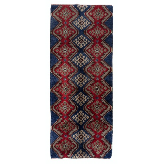 Hand Knotted "Tulu" Rug in Blue, Red & Light Brown. 100% Wool. Amazing Vintage Turkish Carpet