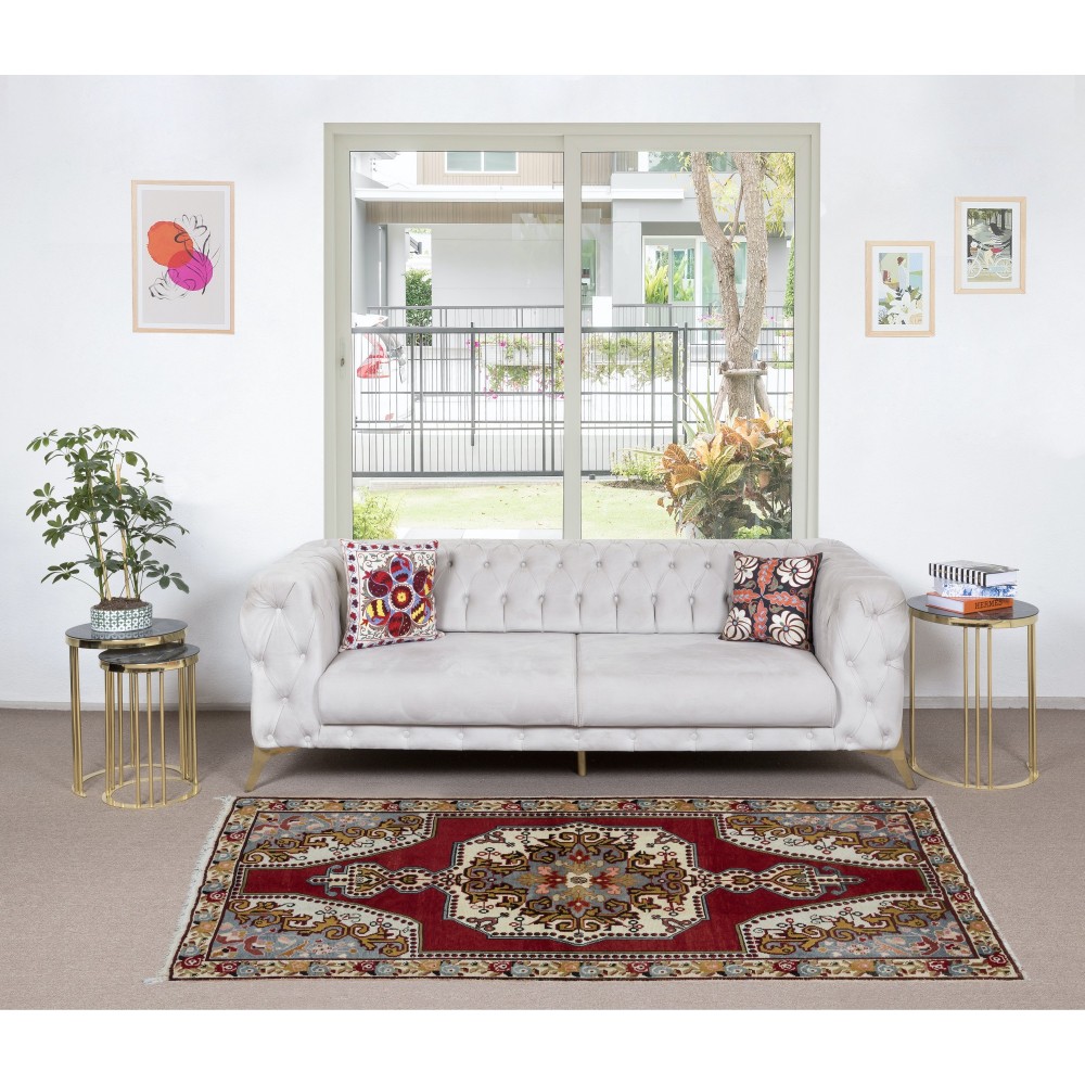 Traditional Oriental Rug in Burgundy Red, Circa 1960, Handmade Turkish Carpet, 100% Wool