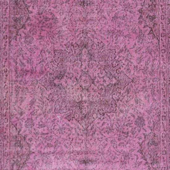 Modern Floor Area Rug in Pink, Handwoven and Handknotted in Turkey