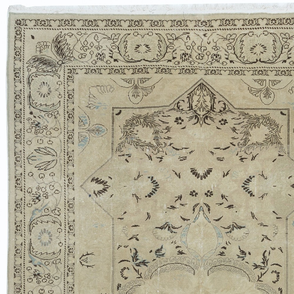 Farmhouse Decor Vintage Handmade Turkish Kayseri Area Rug in Beige Color