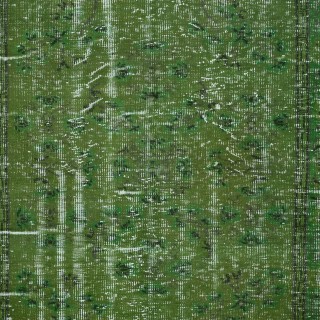 Hand-Made Turkish Area Rug in Green, Modern Upcycled Carpet Hand-Made Turkish Area Rug in Green, Modern Upcycled Carpet
