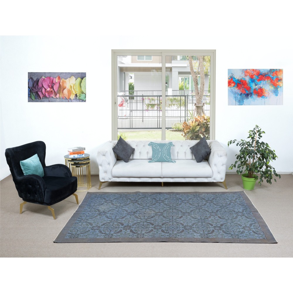 Handmade Flower Design Turkish Area Rug with Solid Border & Light Blue Background